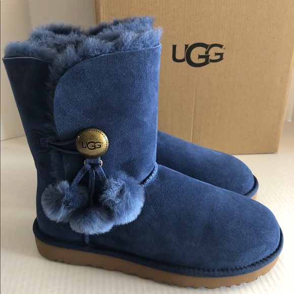 w bailey button puff uggs